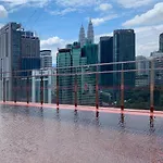 M101 Dang Wangi Remote Work-Friendly Suite